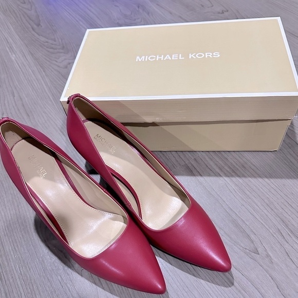 Shoes - Michael Kors Sexy Heels Great for Valentine’s Day